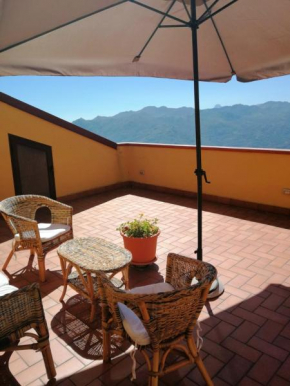 2 bedrooms appartement with furnished balcony and wifi at Casalvecchio Siculo 6 km away from the beach, Mitta